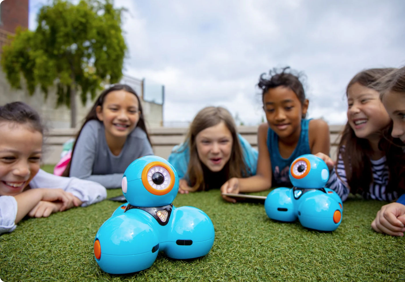 Dash robot by Wonder Workshop